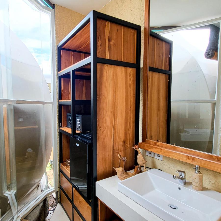 Triyana Resort And Glamping Паянган Экстерьер фото