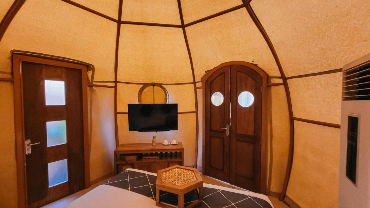 Triyana Resort And Glamping Паянган Экстерьер фото