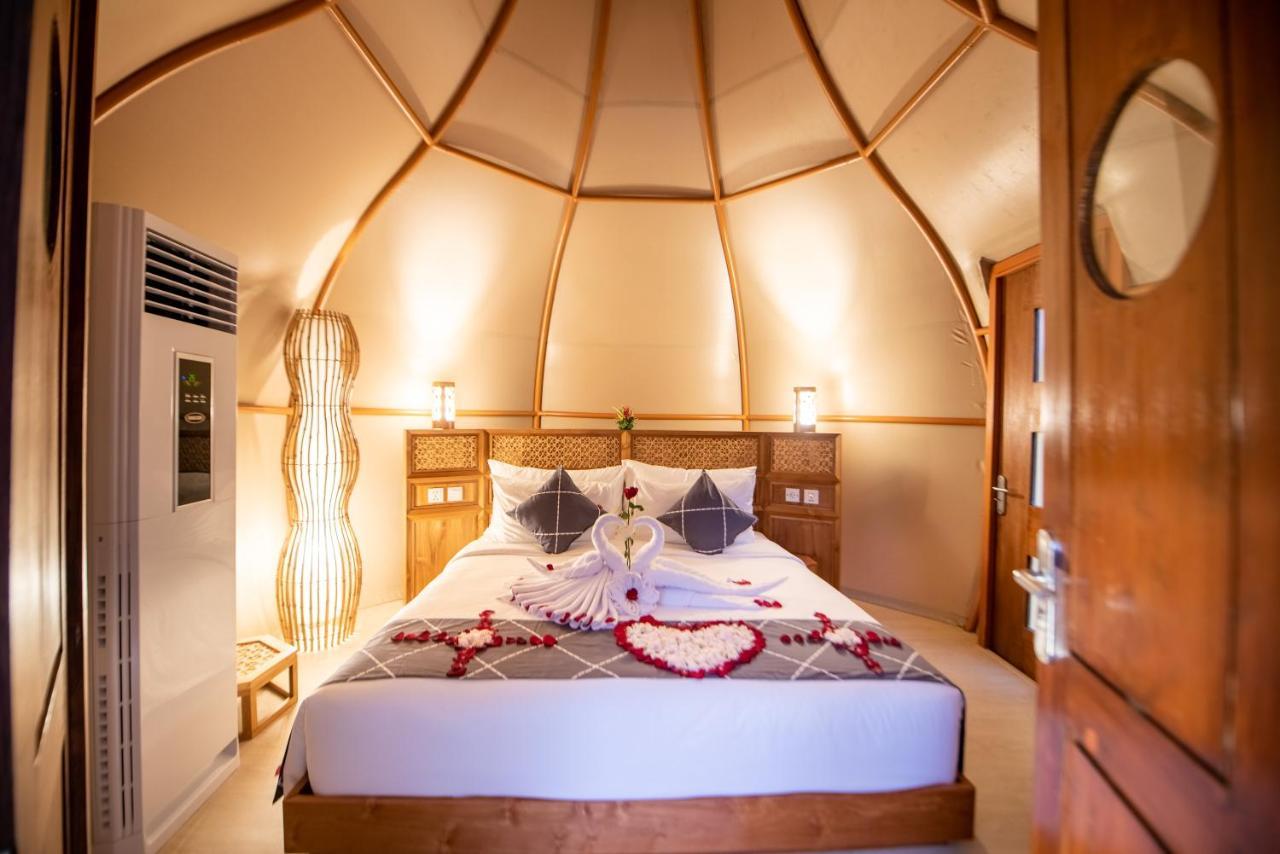Triyana Resort And Glamping Паянган Экстерьер фото