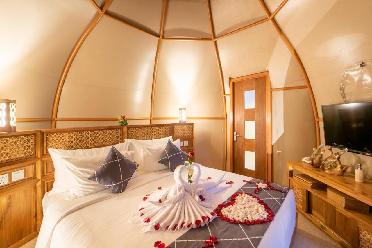 Triyana Resort And Glamping Паянган Экстерьер фото